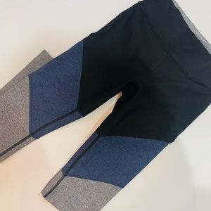 Outdoor Voices - Springs 7/8 Legging black/grey/blue - like new